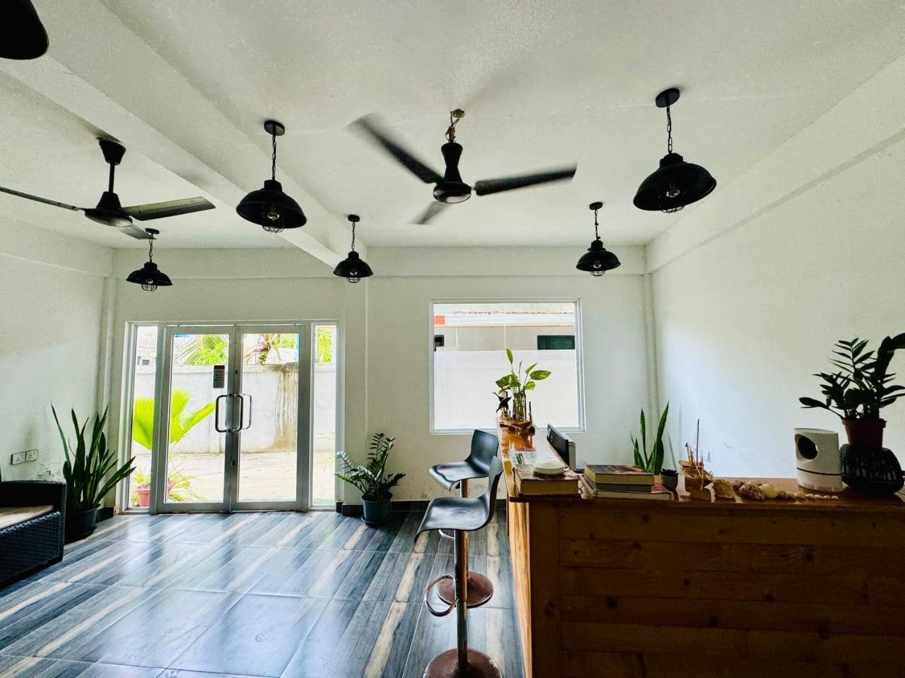 Ramzu Villa Thoddoo Buitenkant foto