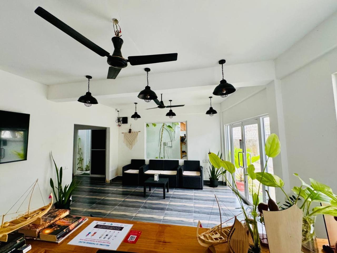 Ramzu Villa Thoddoo Buitenkant foto